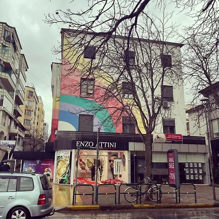 Arso Lägenhet Tirana